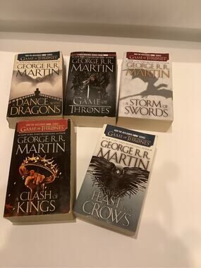 Game of Thrones A Song of Ice and Fire 5 Book Paperbacks Set George RR Martin